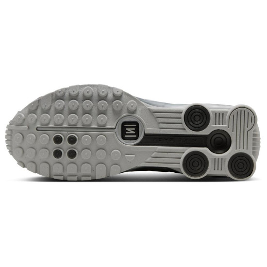 Nike Shox R4